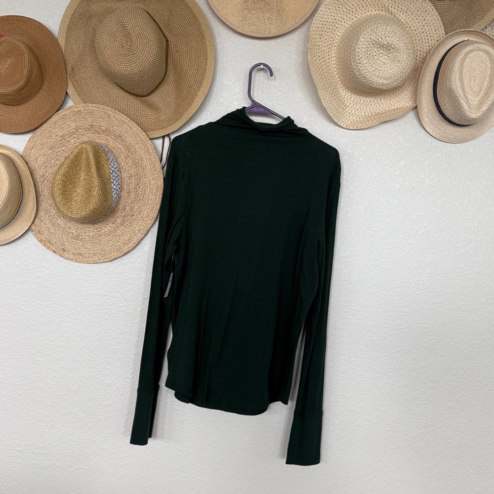GAP Classic Green Long Sleeve Feather Turtleneck Women's Top, Size XL Tall NWT - Picture 3 of 8